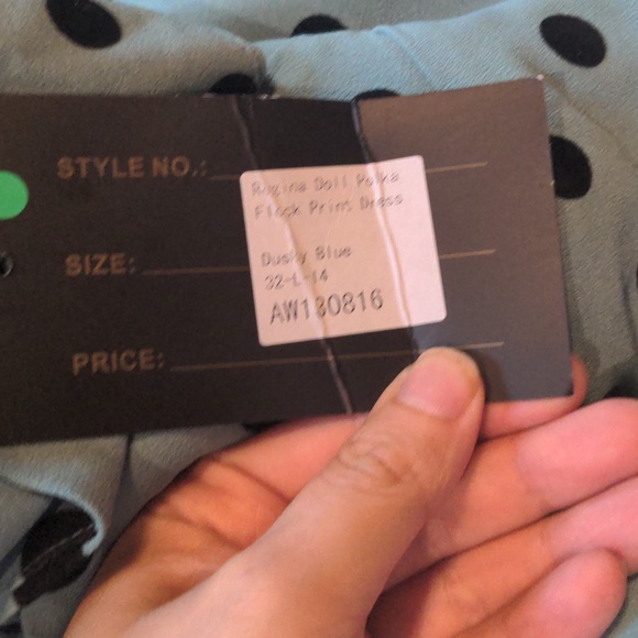 Collectif Polka Dot pinup dress - Picture 5 of 6